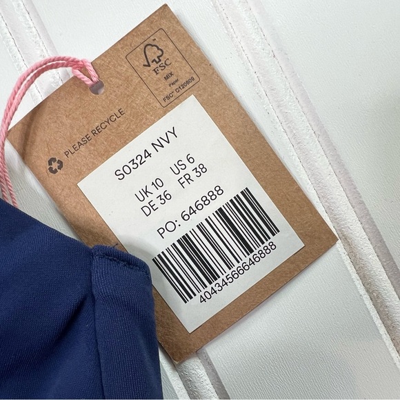 BODEN Classic Twisted Bikini Top Navy Blue Swim Swimsuit Women US 6 NEW. 382 - Picture 2 of 3